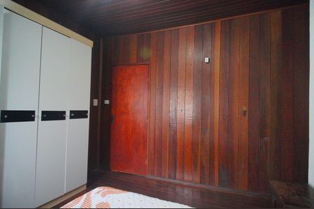 Casa à venda com 150m², 3 quartos e 1 vagaSuíte 