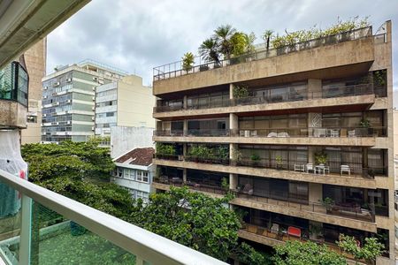 Apartamento à venda com 152m², 3 quartos e 2 vagas Apartamento à venda com 152m², 3 quartos e 2 vagasSala