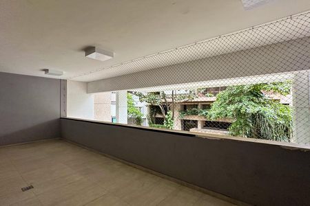 Apartamento à venda com 152m², 3 quartos e 2 vagas Apartamento à venda com 152m², 3 quartos e 2 vagasÁrea comum - Playground