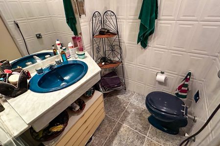 Apartamento à venda com 152m², 3 quartos e 2 vagas Apartamento à venda com 152m², 3 quartos e 2 vagasBanheiro Social