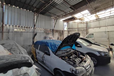 Casa à venda com 450m², 3 quartos e 10 vagas Casa à venda com 450m², 3 quartos e 10 vagasQuintal - Garagem