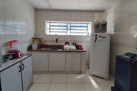 Casa à venda com 450m², 3 quartos e 10 vagas Casa à venda com 450m², 3 quartos e 10 vagasCozinha