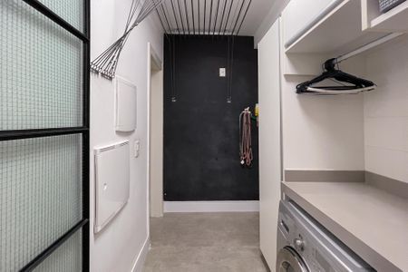Apartamento à venda com 147m², 3 quartos e 3 vagas Apartamento à venda com 147m², 3 quartos e 3 vagasÁrea de Serviço