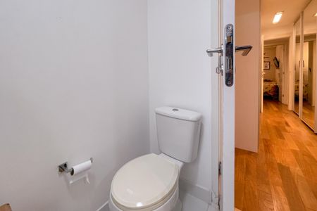 Apartamento à venda com 147m², 3 quartos e 3 vagas Apartamento à venda com 147m², 3 quartos e 3 vagasBanheiro - Suíte 3