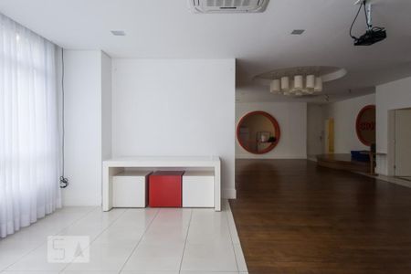Apartamento à venda com 147m², 3 quartos e 3 vagas Apartamento à venda com 147m², 3 quartos e 3 vagasÁrea comum - Salão de festas