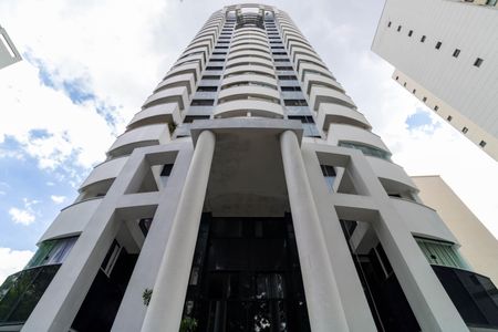 Apartamento à venda com 90m², 3 quartos e 1 vaga Apartamento à venda com 90m², 3 quartos e 1 vagaFachada