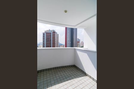 Apartamento à venda com 90m², 3 quartos e 1 vaga Apartamento à venda com 90m², 3 quartos e 1 vagaSala Sacada