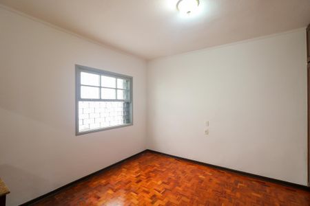 Casa à venda com 166m², 3 quartos e 2 vagas Casa à venda com 166m², 3 quartos e 2 vagasQuarto 2