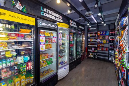 Apartamento à venda com 45m², 2 quartos e 1 vaga Apartamento à venda com 45m², 2 quartos e 1 vagaMini mercado