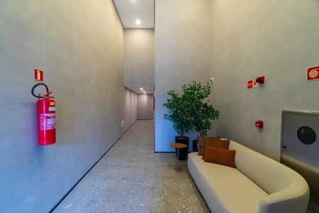 Studio à venda com 28m², 1 quarto e sem vaga Studio à venda com 28m², 1 quarto e sem vagaHall social