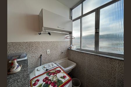 Apartamento à venda com 68m², 2 quartos e 1 vagaÁrea de Serviço