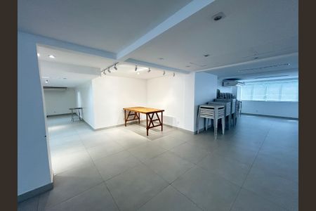 Apartamento à venda com 68m², 2 quartos e 1 vagaÁrea comum - Salão de festas