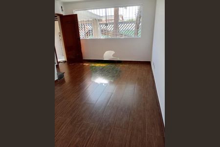 Casa à venda com 147m², 4 quartos e 4 vagas