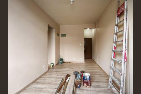 Apartamento para alugar com 75m², 2 quartos e 1 vagaSala