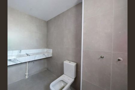 Apartamento à venda com 155m², 3 quartos e 3 vagas Apartamento à venda com 155m², 3 quartos e 3 vagasBanheiro 1