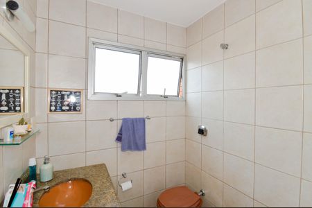 Apartamento à venda com 107m², 3 quartos e 1 vagaBanheiro da Suíte