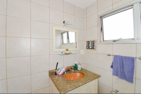Apartamento à venda com 107m², 3 quartos e 1 vagaBanheiro Social