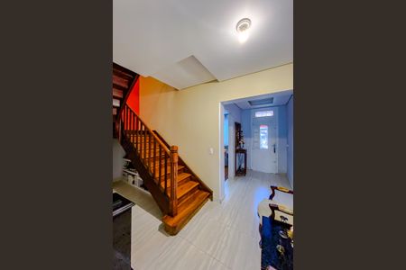 Casa à venda com 150m², 3 quartos e 1 vagaEscada