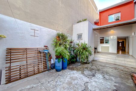 Casa à venda com 150m², 3 quartos e 1 vagaÁrea externa