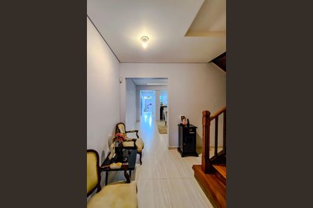 Casa à venda com 150m², 3 quartos e 1 vagaEscada