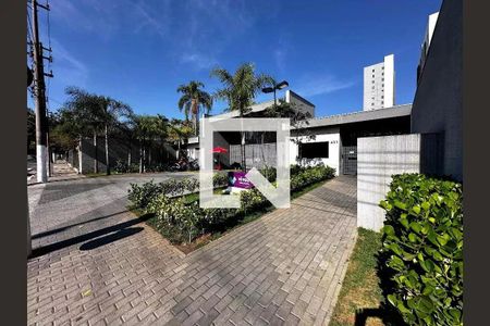 Apartamento à venda com 34m², 2 quartos e sem vaga Apartamento à venda com 34m², 2 quartos e sem vagaFachada Portaria