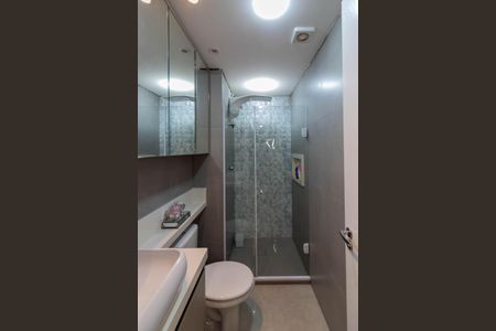 Apartamento à venda com 34m², 2 quartos e sem vaga Apartamento à venda com 34m², 2 quartos e sem vagaBanheiro Social