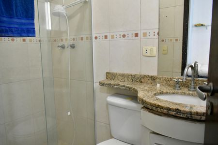 Casa à venda com 170m², 4 quartos e 3 vagas Casa à venda com 170m², 4 quartos e 3 vagasBanheiro da Suíte 2