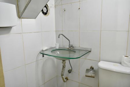 Casa à venda com 170m², 4 quartos e 3 vagas Casa à venda com 170m², 4 quartos e 3 vagasBanheiro de serviço