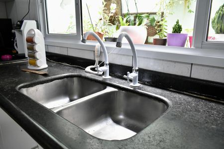 Casa à venda com 170m², 4 quartos e 3 vagas Casa à venda com 170m², 4 quartos e 3 vagasCozinha
