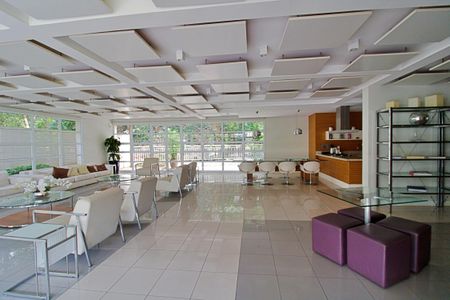 Apartamento à venda com 49m², 1 quarto e 1 vaga Apartamento à venda com 49m², 1 quarto e 1 vagaÁrea comum - Salão de festas