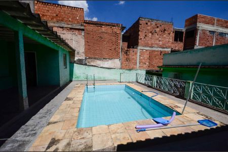 Casa à venda com 400m², 3 quartos e 1 vagaPiscina