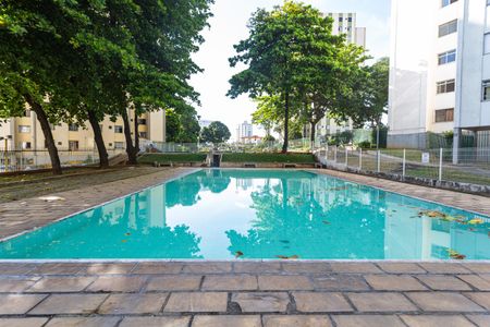 Apartamento à venda com 67m², 2 quartos e 1 vagaÁrea da Piscina 1