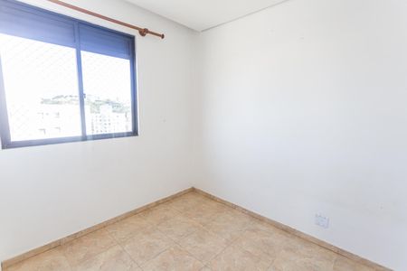 Apartamento à venda com 67m², 2 quartos e 1 vagaQuarto 2