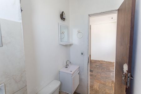 Apartamento à venda com 67m², 2 quartos e 1 vagaBanheiro Social