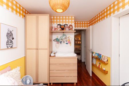 Apartamento à venda com 132m², 2 quartos e 2 vagas Apartamento à venda com 132m², 2 quartos e 2 vagasQuarto 2 Suíte