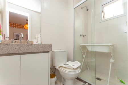 Apartamento à venda com 132m², 2 quartos e 2 vagas Apartamento à venda com 132m², 2 quartos e 2 vagasBanheiro do quarto 2 Suíte