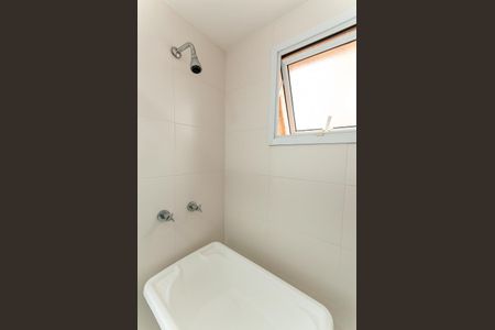 Apartamento à venda com 132m², 2 quartos e 2 vagas Apartamento à venda com 132m², 2 quartos e 2 vagasBanheiro do quarto 2 Suíte