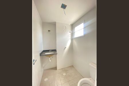Apartamento para alugar com 56m², 2 quartos e 1 vaga Apartamento para alugar com 56m², 2 quartos e 1 vagaBanheiro da Suite