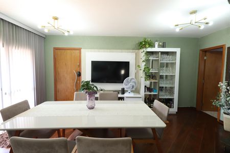 Apartamento à venda com 160m², 3 quartos e 2 vagas Apartamento à venda com 160m², 3 quartos e 2 vagasSala