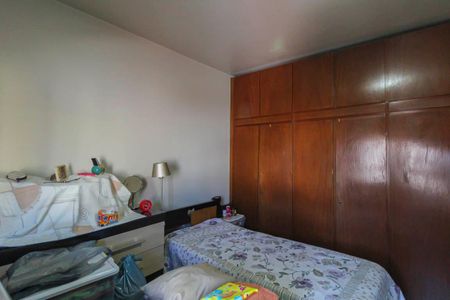 Casa à venda com 210m², 4 quartos e 6 vagas Casa à venda com 210m², 4 quartos e 6 vagasQuarto 3