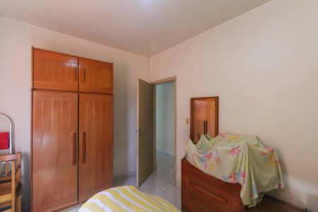Casa à venda com 210m², 4 quartos e 6 vagas Casa à venda com 210m², 4 quartos e 6 vagasQuarto 2
