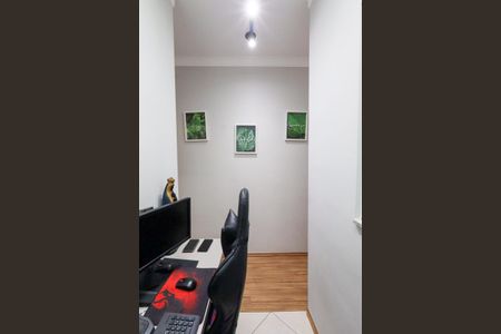 Casa à venda com 187m², 3 quartos e 2 vagas Casa à venda com 187m², 3 quartos e 2 vagasEscritório