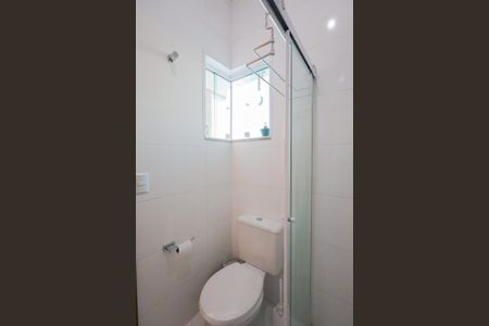 Casa à venda com 187m², 3 quartos e 2 vagas Casa à venda com 187m², 3 quartos e 2 vagasBanheiro da Suíte