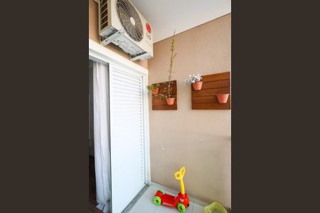 Casa à venda com 187m², 3 quartos e 2 vagas Casa à venda com 187m², 3 quartos e 2 vagasVaranda Suíte