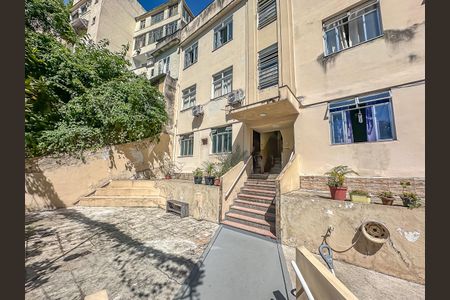 Apartamento à venda com 42m², 1 quarto e sem vagaFachada