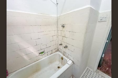 Apartamento à venda com 42m², 1 quarto e sem vagaBanheiro