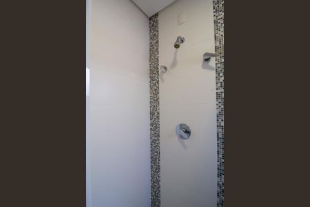 Casa de condomínio para alugar com 420m², 5 quartos e 3 vagas Casa de condomínio para alugar com 420m², 5 quartos e 3 vagasBanheiro da Suite 5