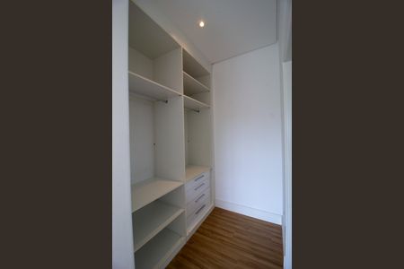 Casa de condomínio para alugar com 420m², 5 quartos e 3 vagas Casa de condomínio para alugar com 420m², 5 quartos e 3 vagasSuite 3