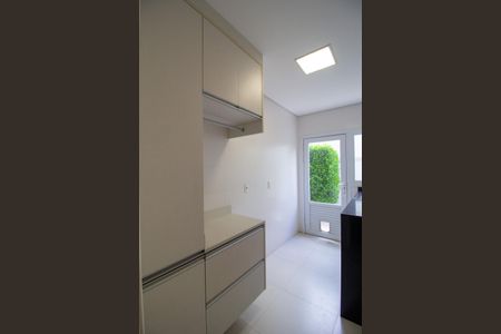 Casa de condomínio para alugar com 420m², 5 quartos e 3 vagas Casa de condomínio para alugar com 420m², 5 quartos e 3 vagasÁrea de Serviço