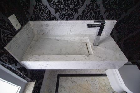 Casa de condomínio para alugar com 420m², 5 quartos e 3 vagas Casa de condomínio para alugar com 420m², 5 quartos e 3 vagasLavabo